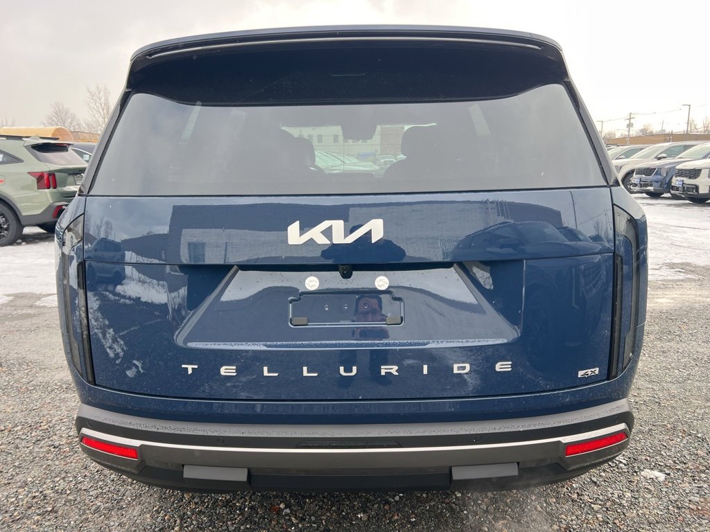 New 2027 Kia Telluride S image 3