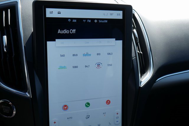 Used 2022 Ford Edge ST image 19