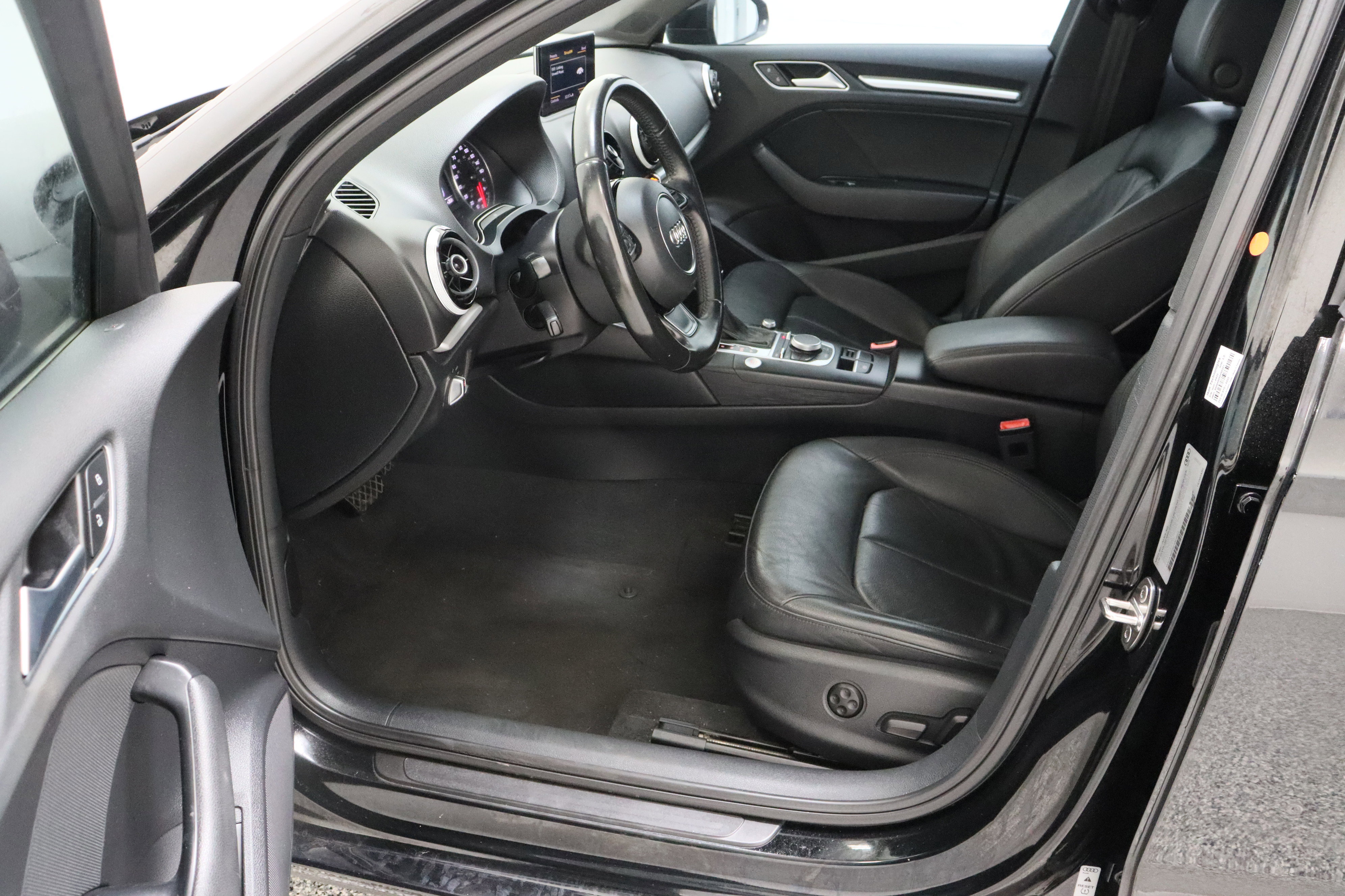 Used 2016 Audi A3 1.8T Premium image 14