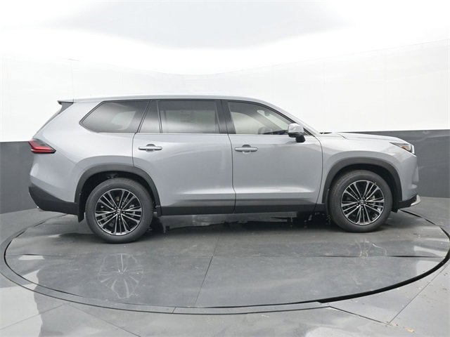 New 2026 Toyota Grand Highlander AWD Hybrid image 2