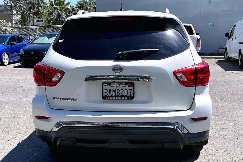 Used 2017 Nissan Pathfinder S FWD image 5