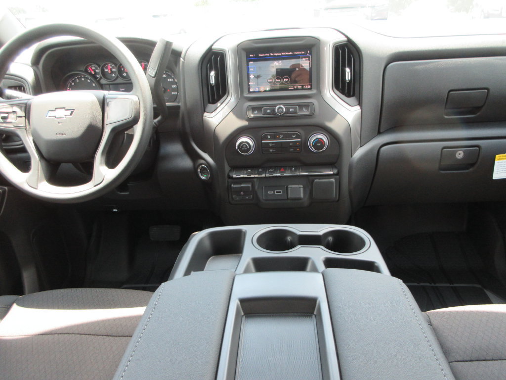 New 2026 Chevrolet Silverado 1500 Custom w/ Turbomax Blackout Package AWD/4WD image 16