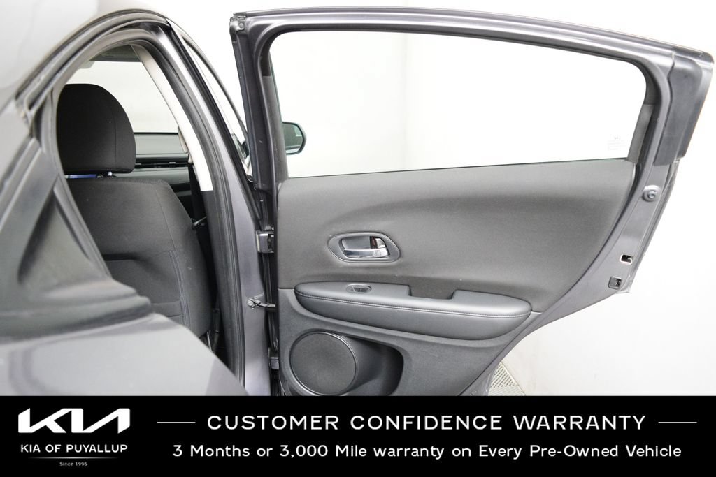 Used 2018 Honda HR-V LX image 13