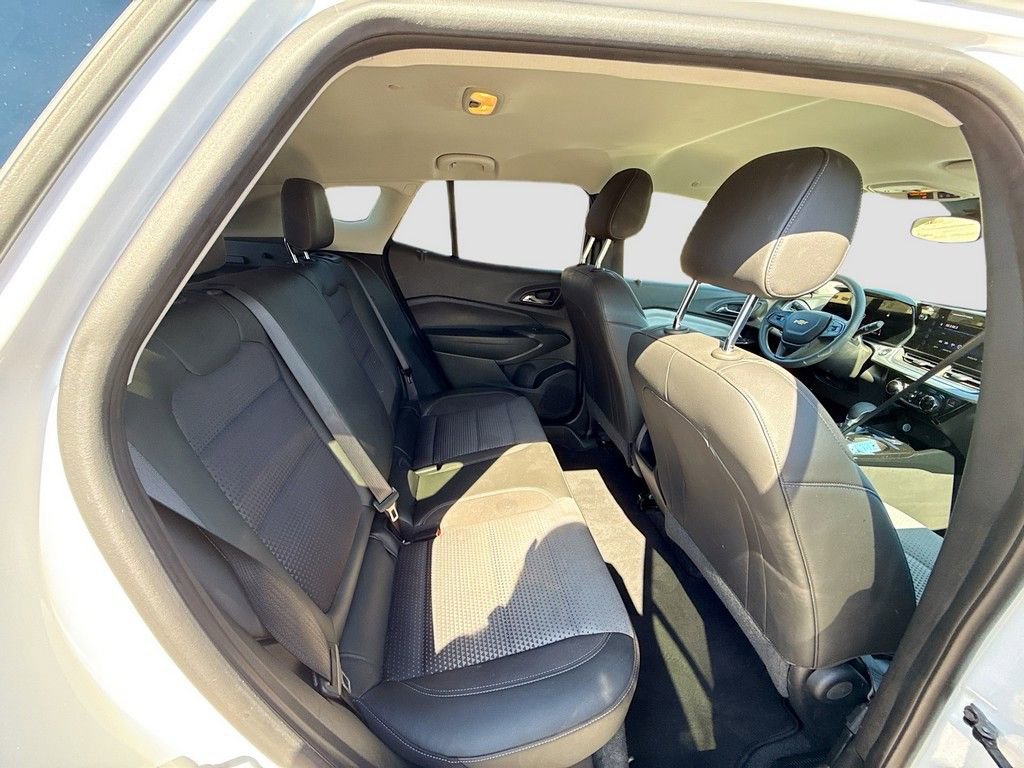 Used 2024 Chevrolet Trax LT image 21