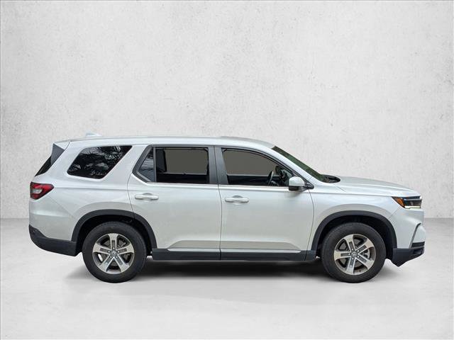 Certified 2025 Honda Pilot EX-L image 4