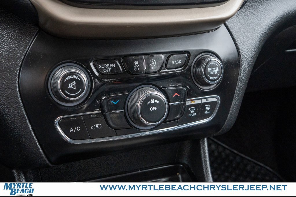 Used 2017 Jeep Cherokee Latitude w/ True North Edition image 21