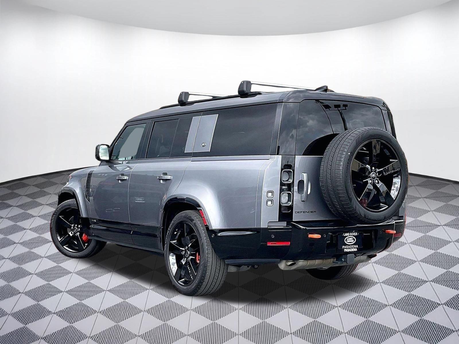 Used 2023 Land Rover Defender 130 X AWD/4WD image 11