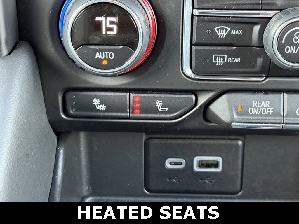 Used 2024 Chevrolet Suburban Z71 w/ Luxury Package image 11