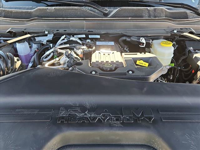 New 2026 RAM 3500 Big Horn AWD/4WD image 17
