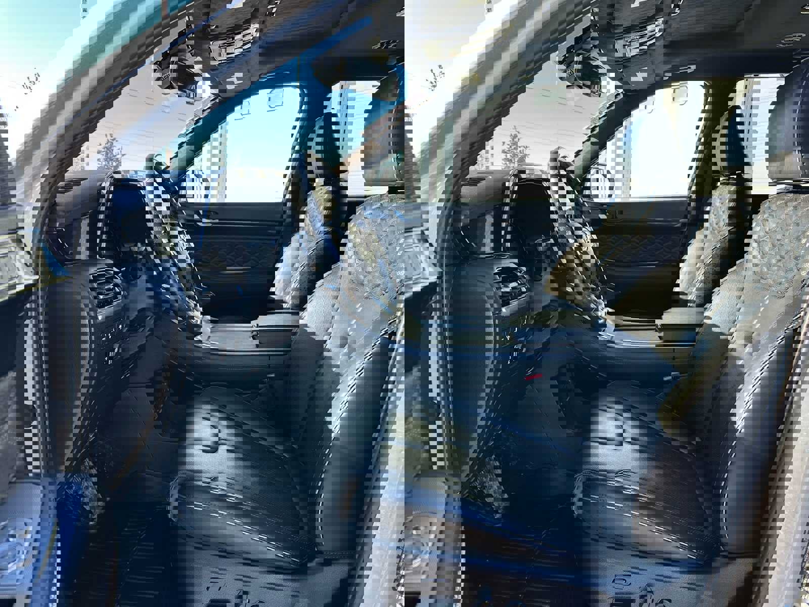 Used 2022 Hyundai Palisade Calligraphy image 23