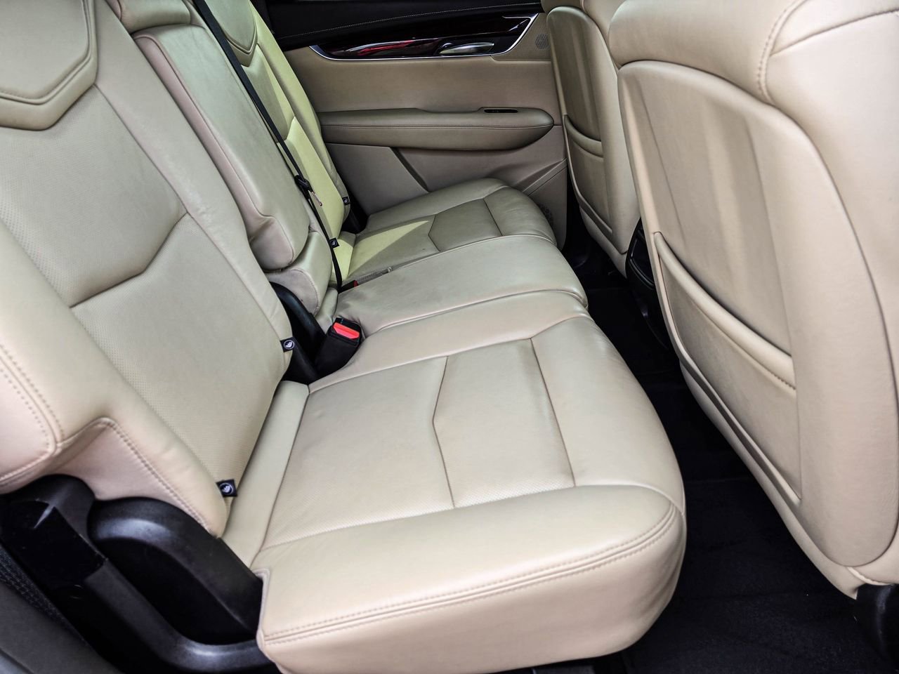 Used 2018 Cadillac XT5 Premium Luxury FWD image 36