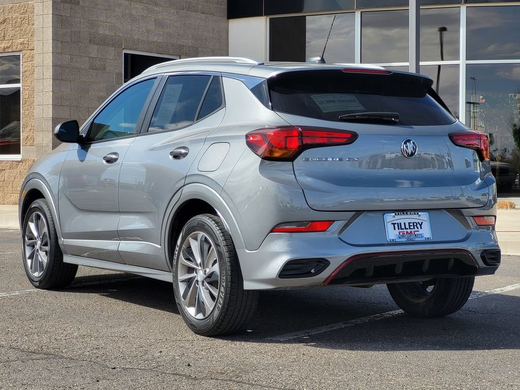 Used 2023 Buick Encore GX Select w/ Sport Touring Package FWD image 5