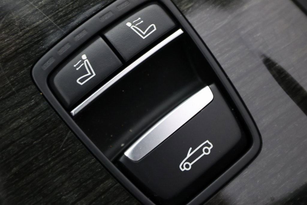 Used 2020 BMW 430i Convertible w/ Convenience Package image 40