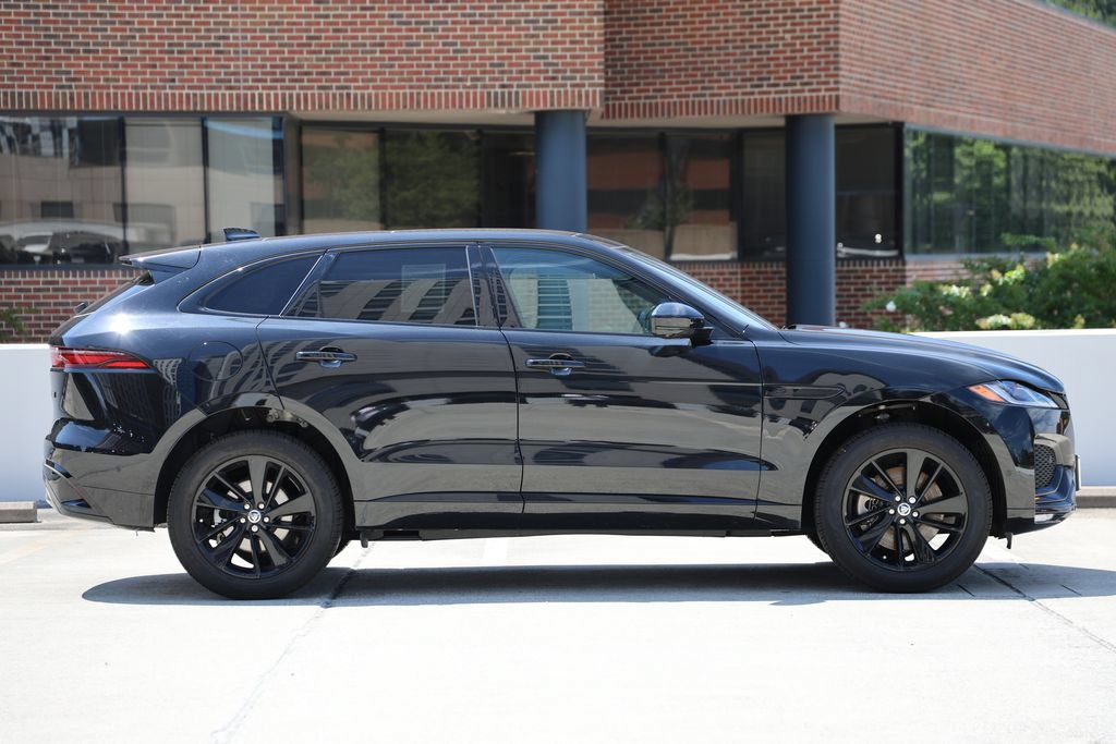 Certified 2026 Jaguar F-PACE R-Dynamic S AWD/4WD image 4