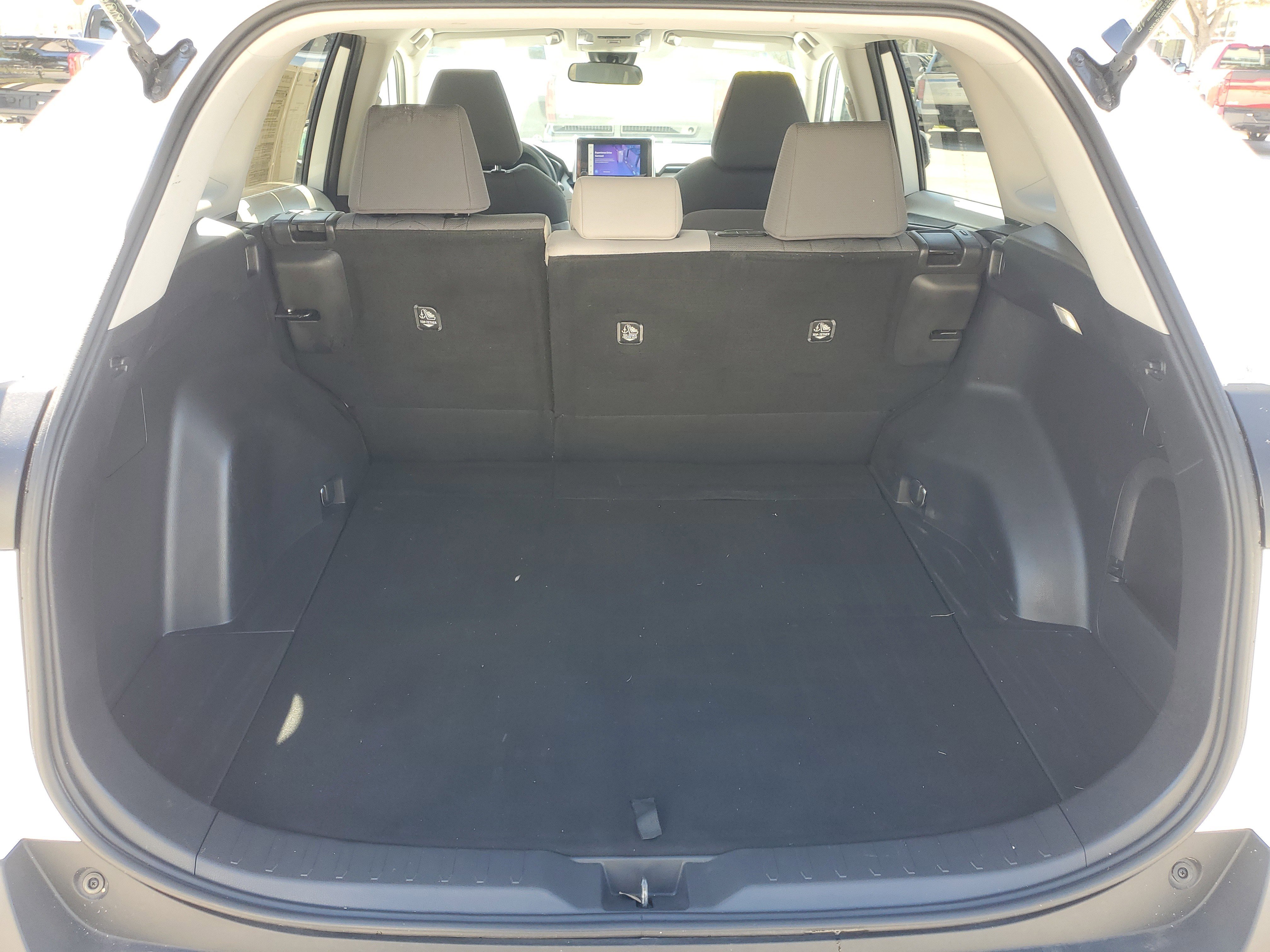 Used 2024 Toyota RAV4 XLE image 12