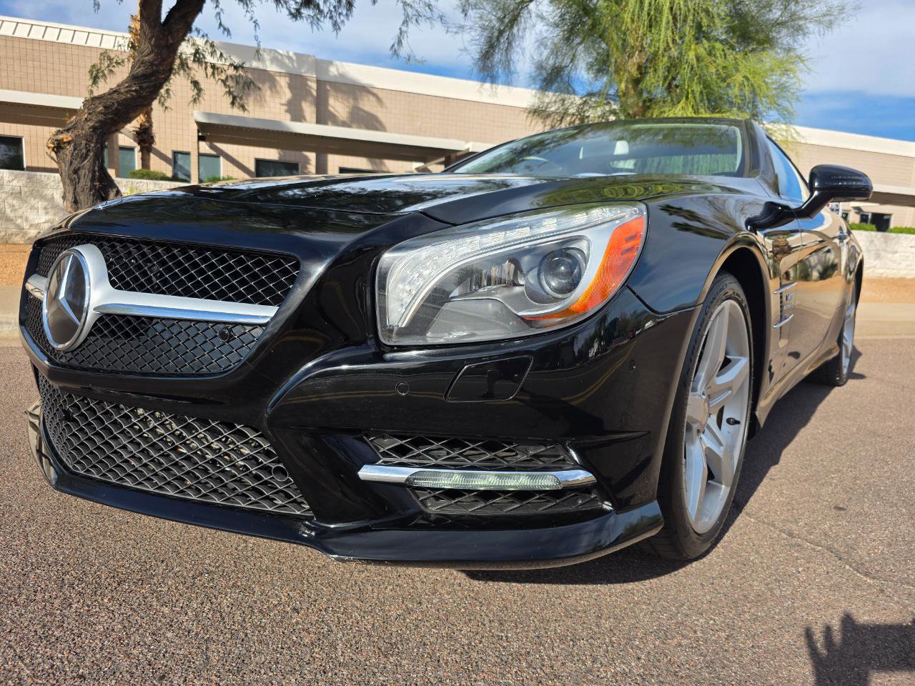 Used 2013 Mercedes-Benz SL 550 w/ Premium Pkg image 14
