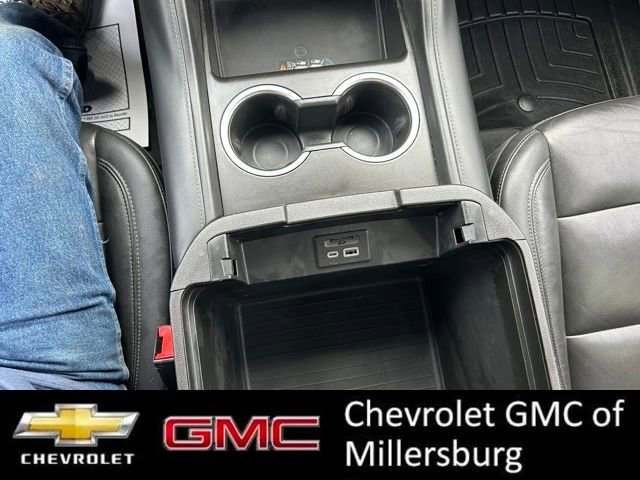 Used 2021 Chevrolet Suburban Z71 w/ Luxury Package image 22