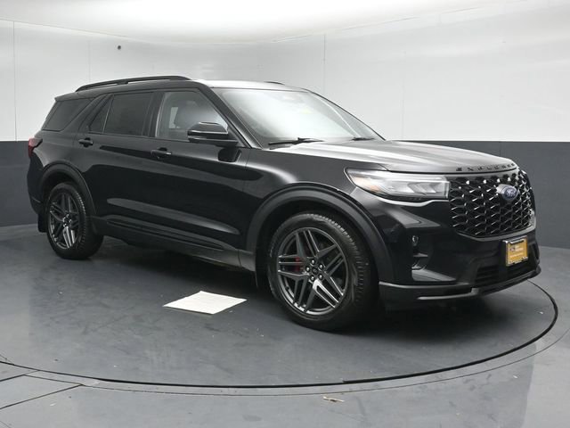 Certified 2025 Ford Explorer ST AWD/4WD image 1