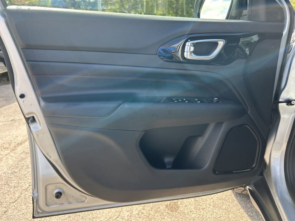 Used 2024 Jeep Compass Trailhawk image 36