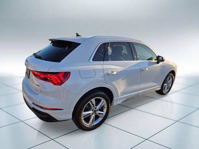 Used 2023 Audi Q3 2.0T Premium Plus w/ Premium Plus Package AWD/4WD image 4