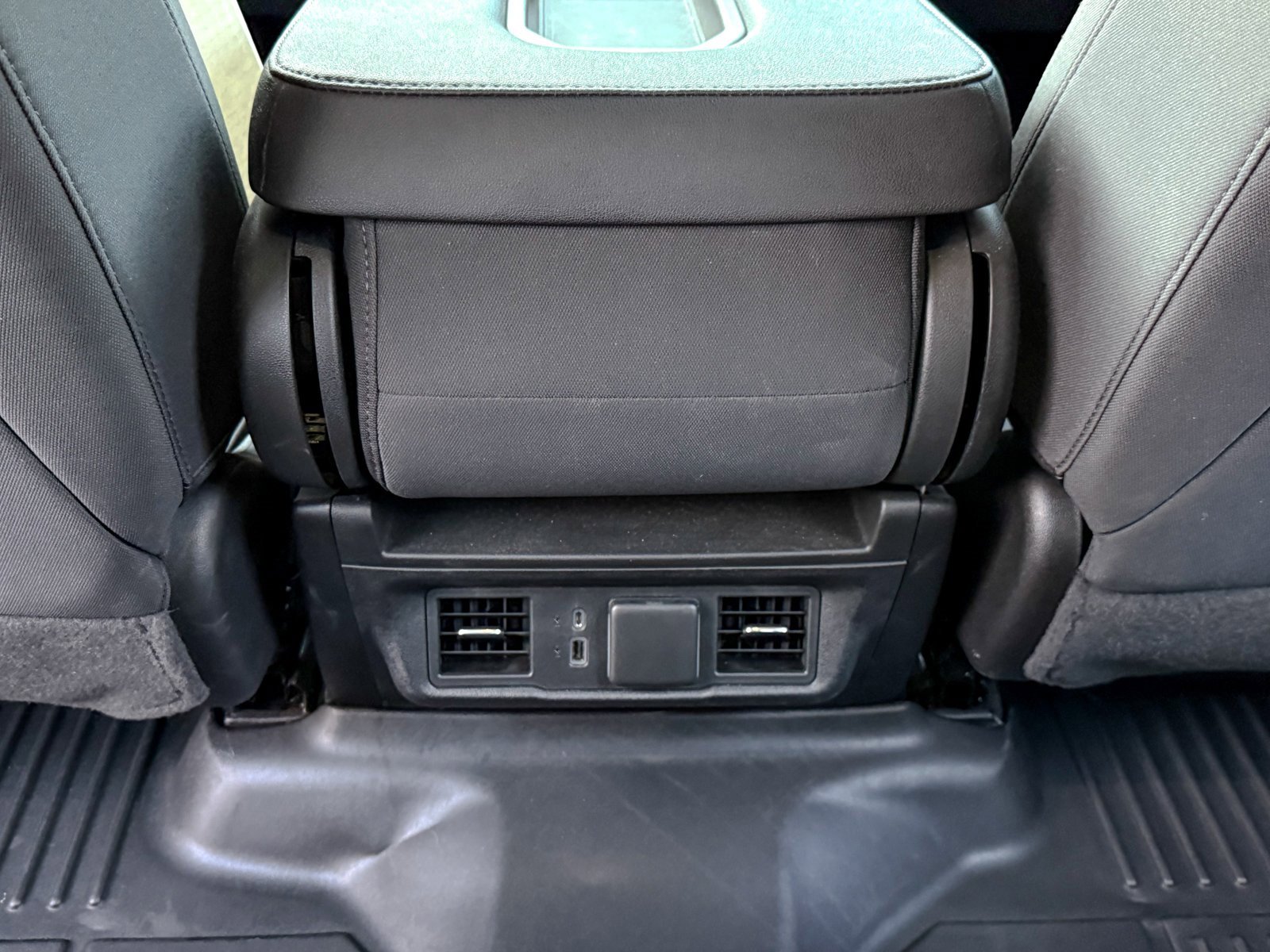 Used 2023 Chevrolet Silverado 1500 LT image 22