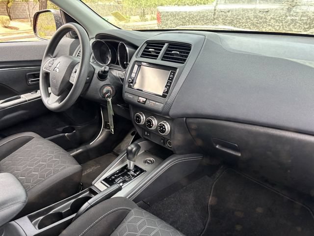 Used 2020 Mitsubishi Outlander Sport ES AWD/4WD image 12