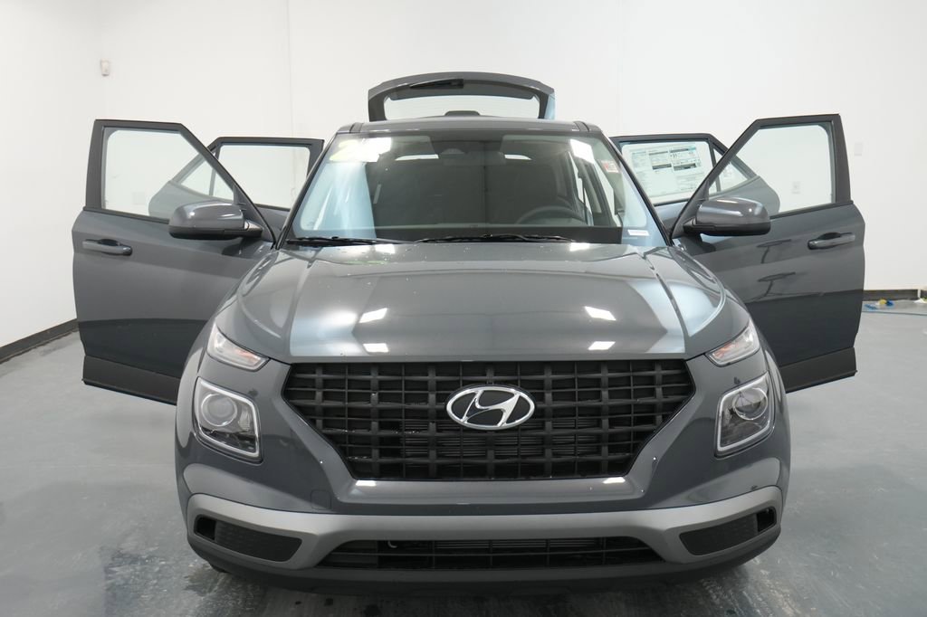 New 2026 Hyundai Venue SE image 25