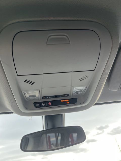 Used 2018 GMC Acadia SLE image 52