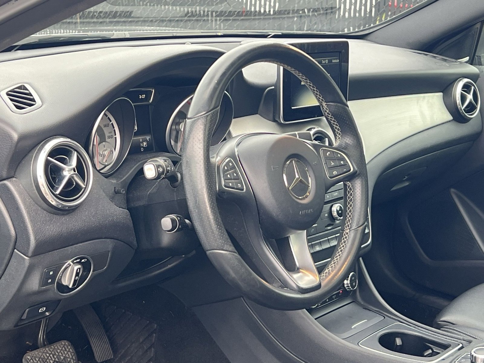 Used 2017 Mercedes-Benz GLA 250 4MATIC image 13