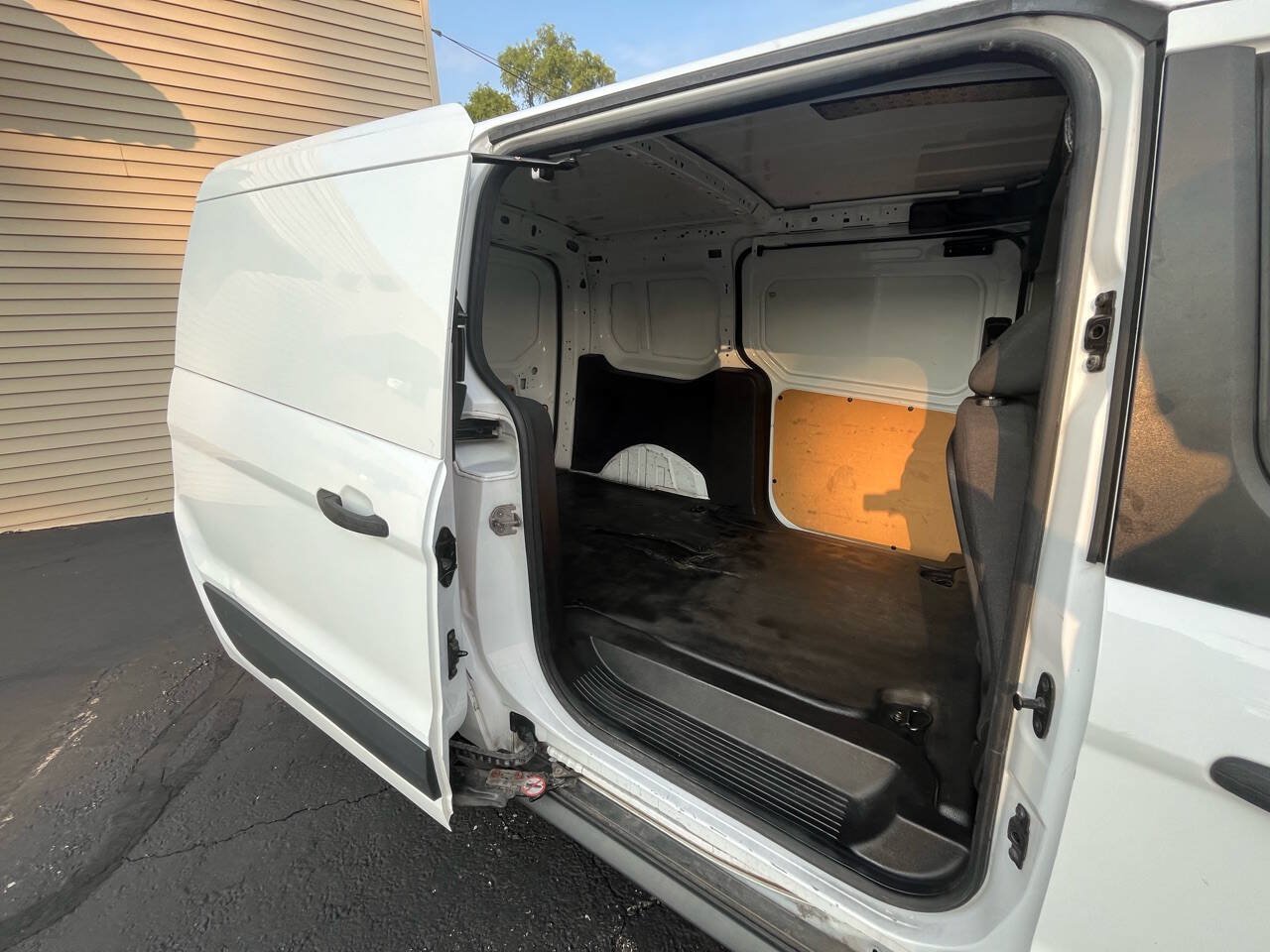 Used 2018 Ford Transit Connect XL FWD image 18