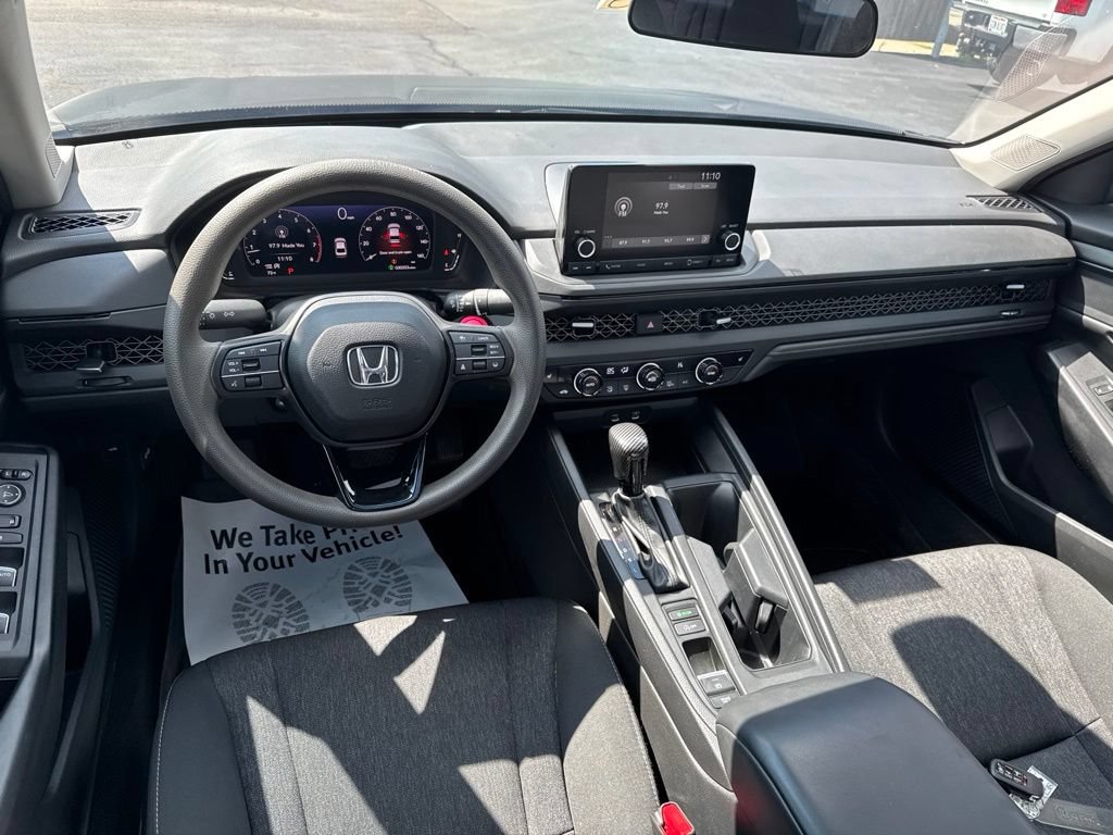 Used 2023 Honda Accord EX image 30