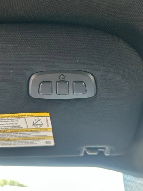 Used 2019 Ford Expedition Max XLT w/ Equipment Group 202A AWD/4WD image 17