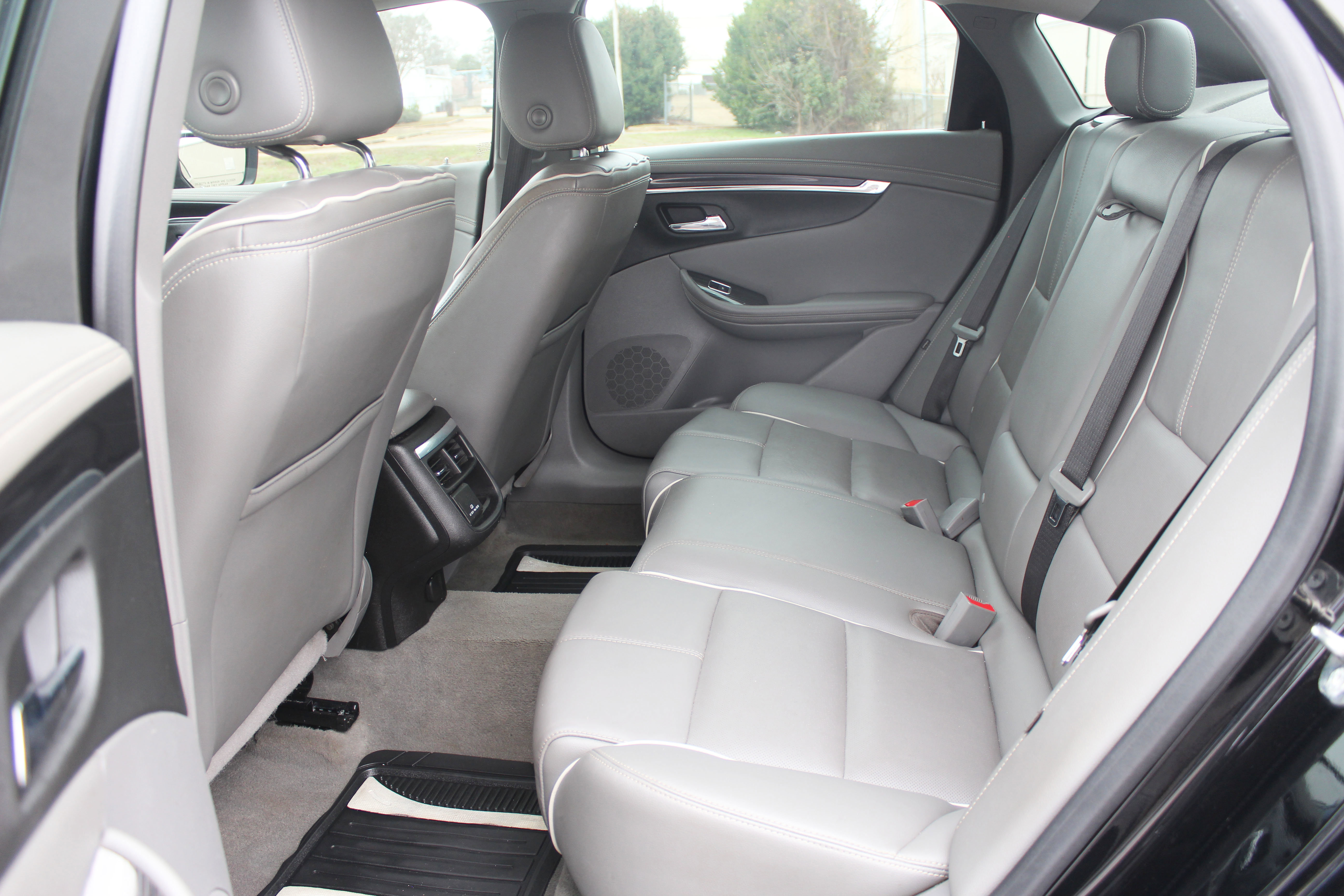 Used 2017 Chevrolet Impala Premier w/ Enhanced Convenience Package image 42