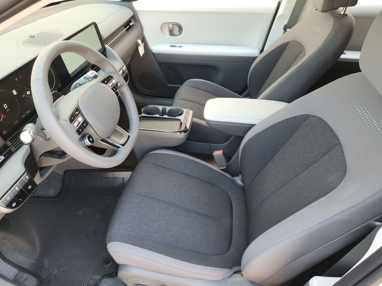 New 2027 Hyundai Ioniq 5 SE RWD image 9