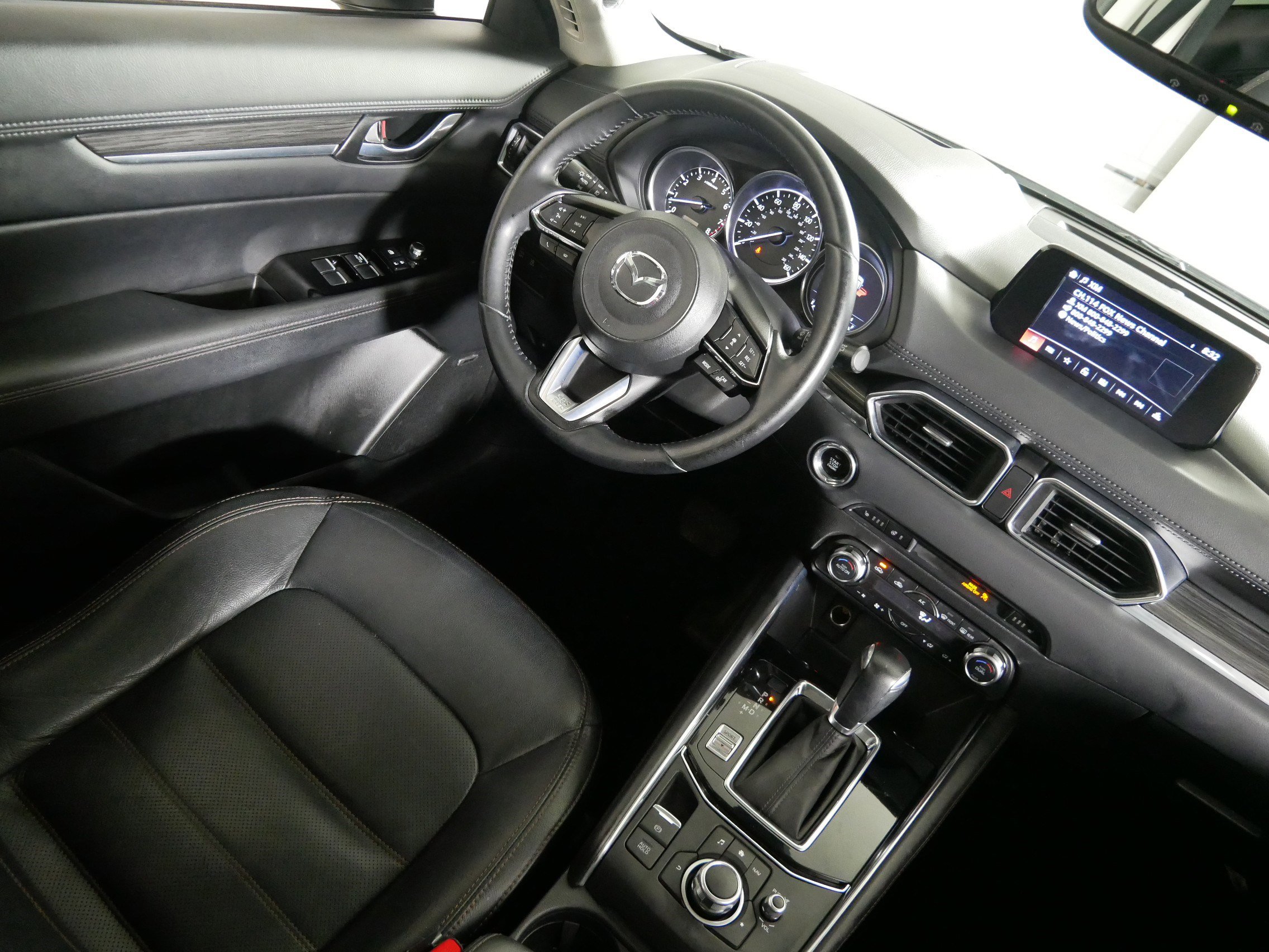 Used 2017 MAZDA CX-5 Grand Touring w/ Premium Package image 9