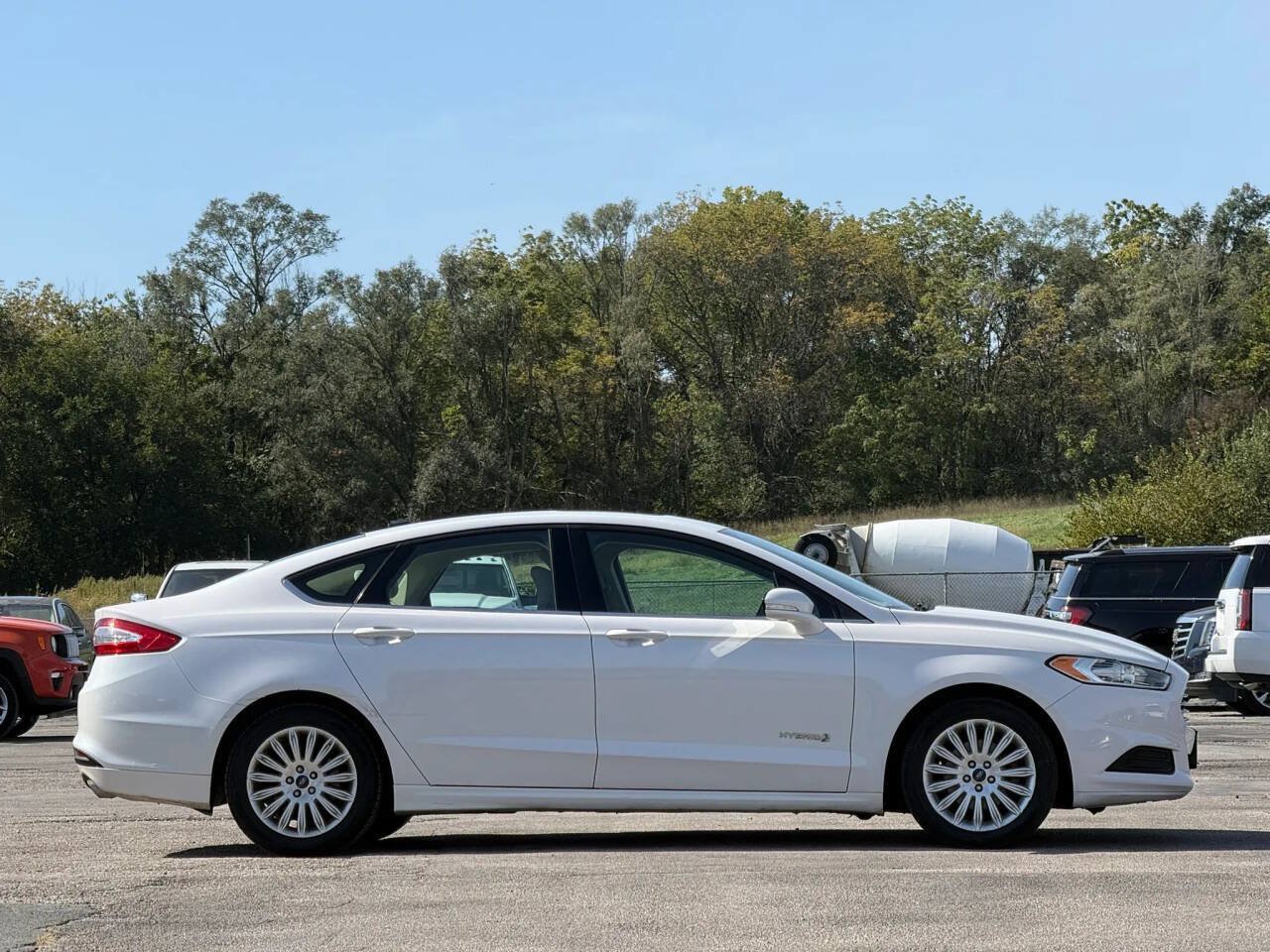 Used 2014 Ford Fusion SE FWD image 6
