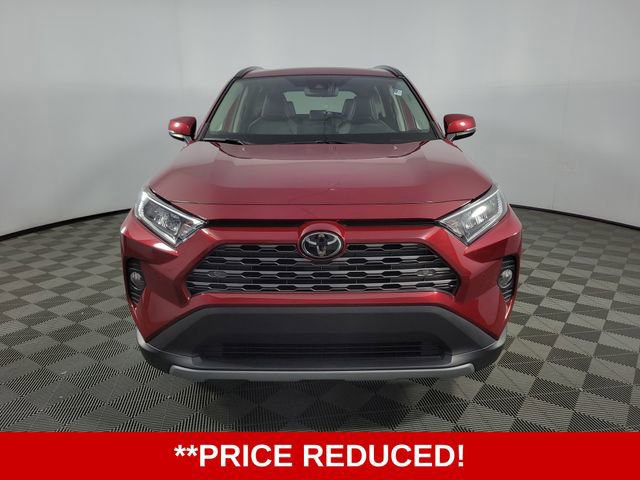 Used 2020 Toyota RAV4 Limited FWD image 2