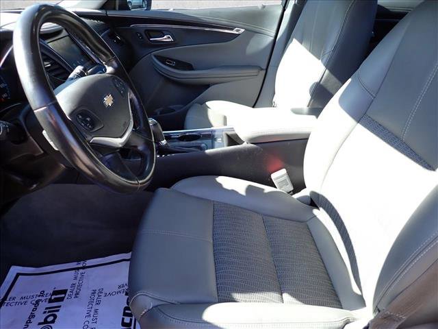 Used 2015 Chevrolet Impala LT w/ Convenience Package image 10