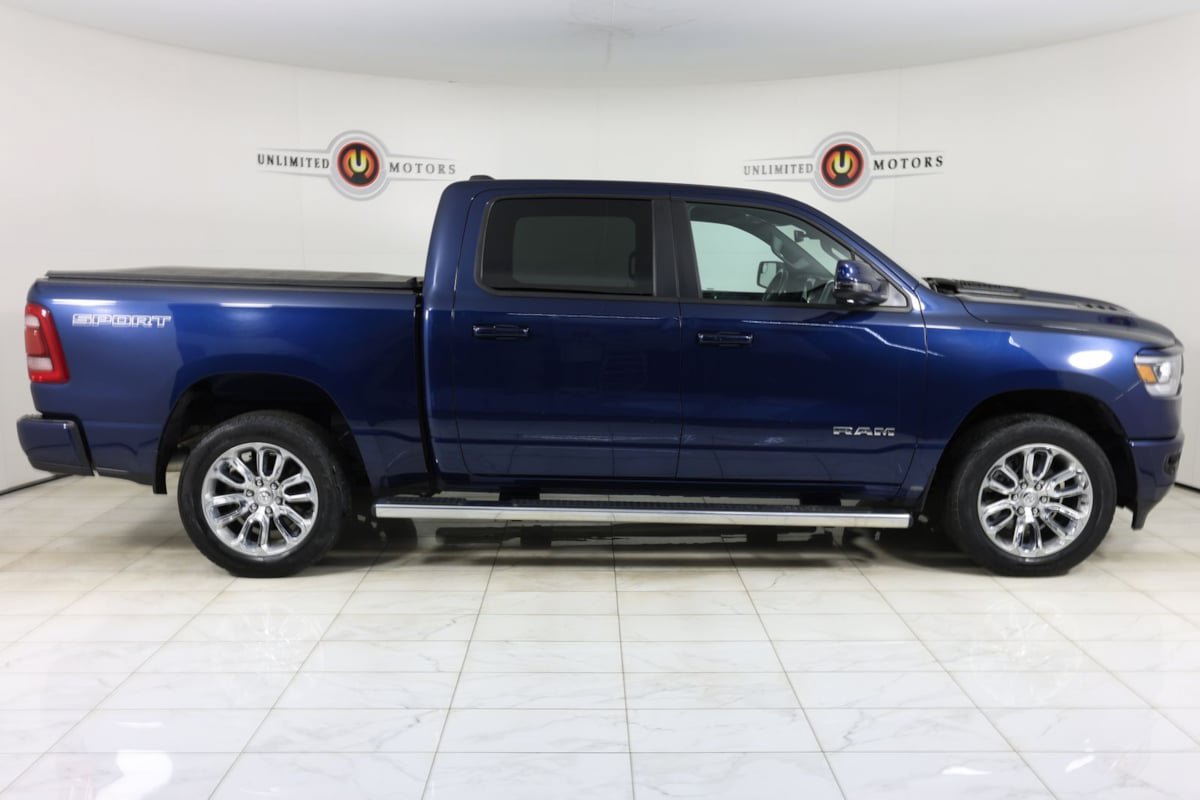 Used 2023 RAM 1500 Laramie AWD/4WD image 2