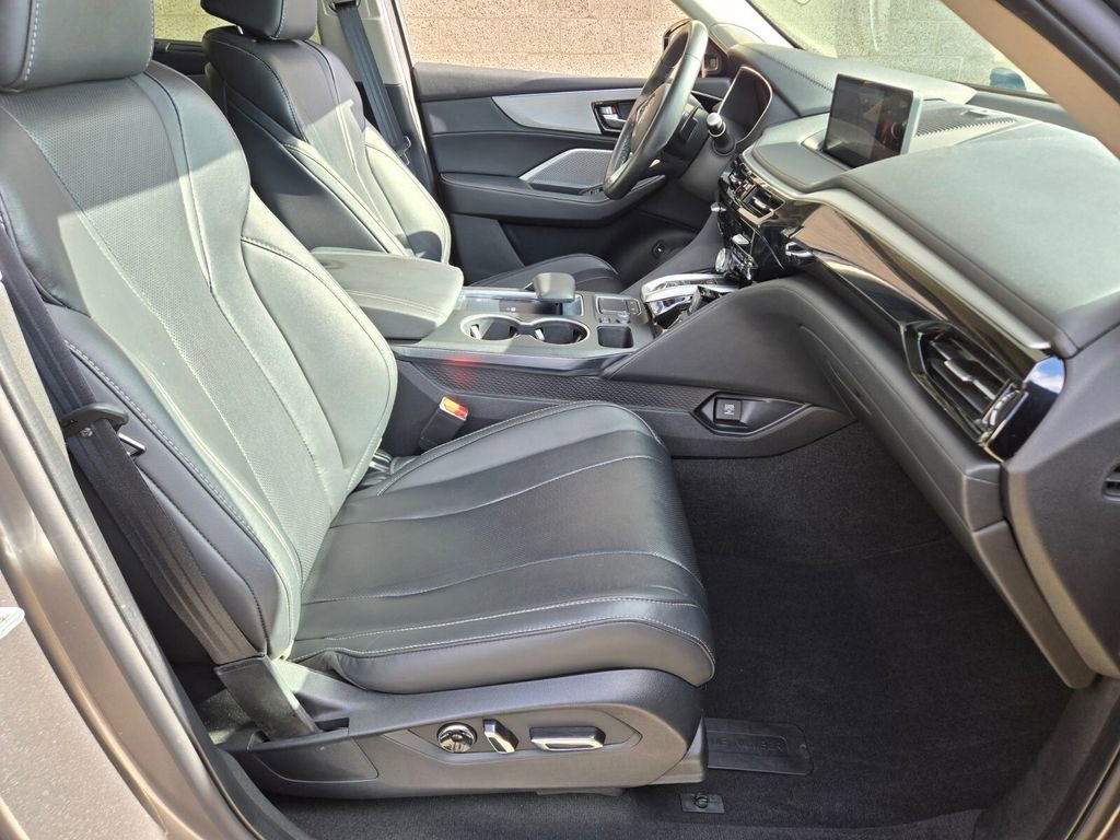 Certified 2024 Acura MDX FWD w/ Technology Package image 21