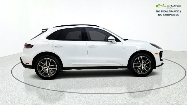 Used 2024 Porsche Macan w/ Premium Plus Package AWD/4WD image 10