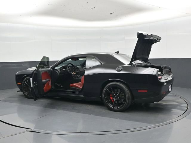 Used 2023 Dodge Challenger SRT Hellcat w/ Driver Convenience Group RWD image 46