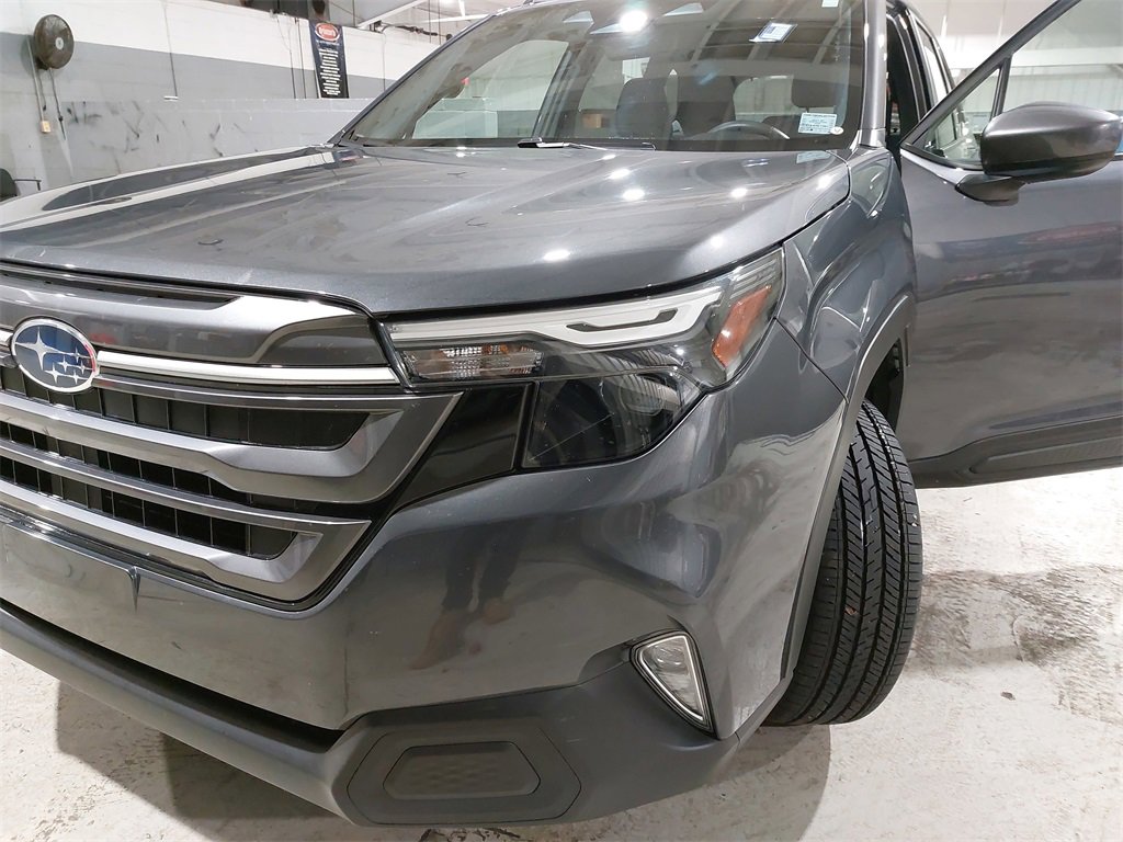 Used 2025 Subaru Forester Premium w/ Convenience Package #1 image 33