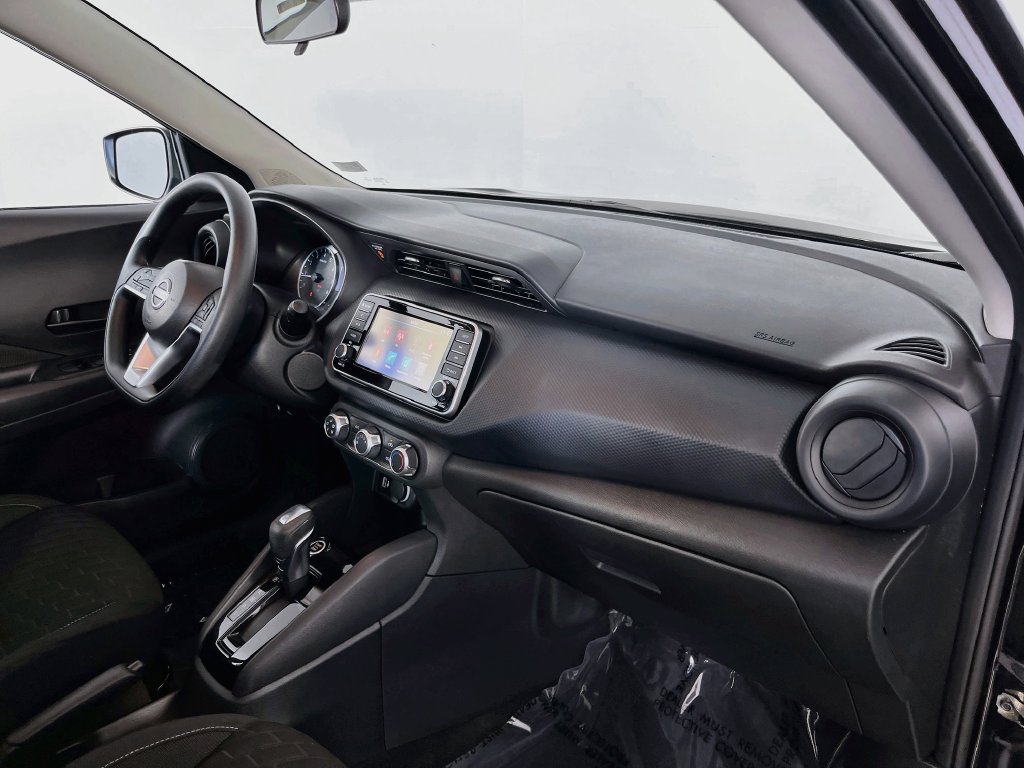 Used 2022 Nissan Kicks S FWD image 29