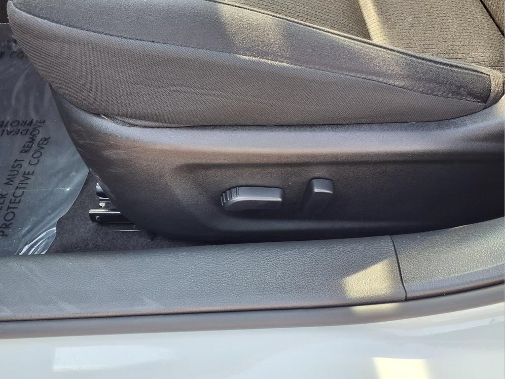 Used 2025 Nissan Altima 2.5 SV FWD image 22