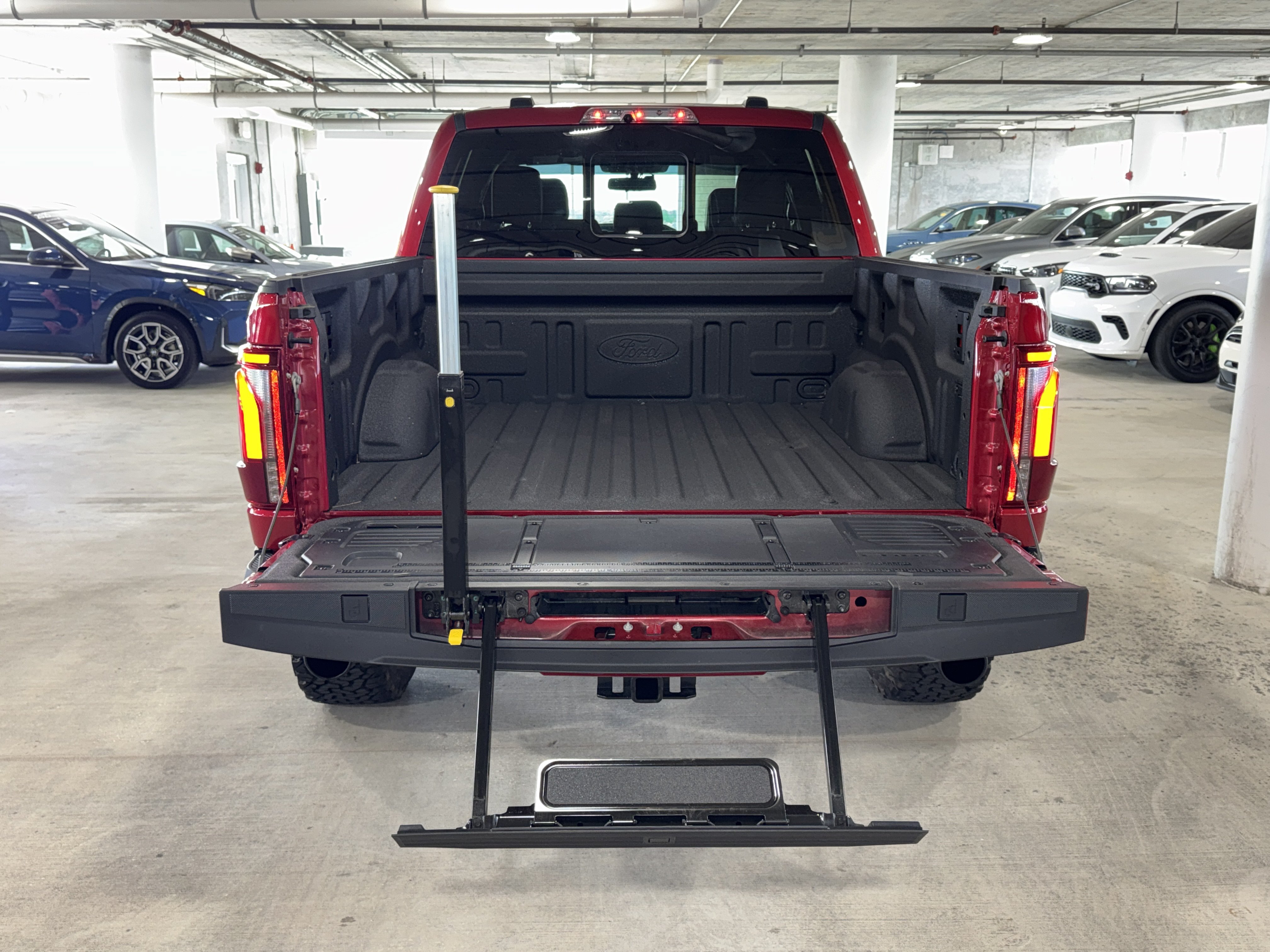 Used 2025 Ford F150 Raptor AWD/4WD image 13