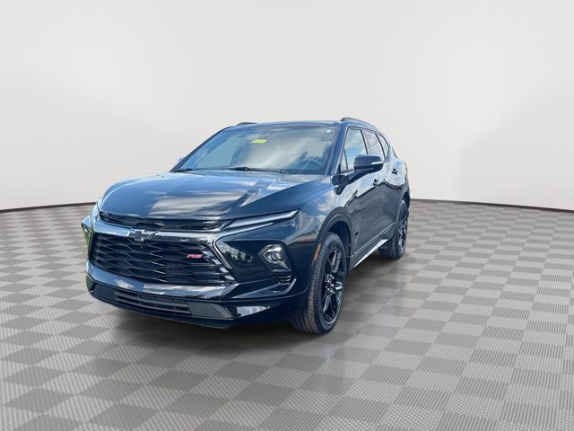 Certified 2026 Chevrolet Blazer RS w/ Driver Confidence II Package FWD image 5