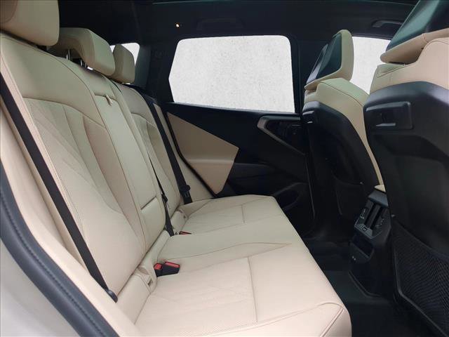 Used 2025 BMW X3 M50 w/ Premium Package image 21