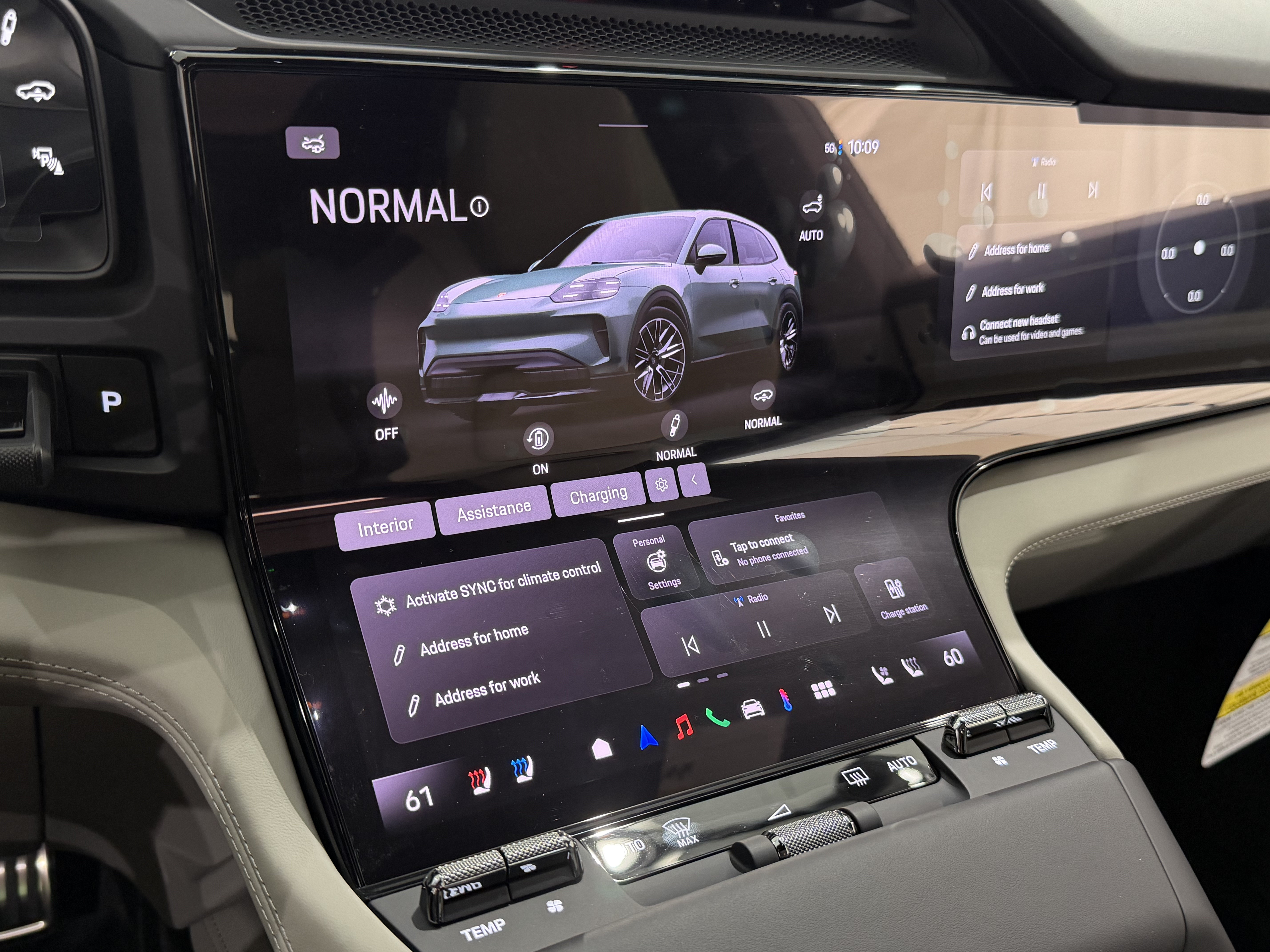 New 2026 Porsche Cayenne Electric AWD/4WD image 44