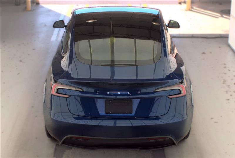 Used 2024 Tesla Model 3 Long Range RWD image 3